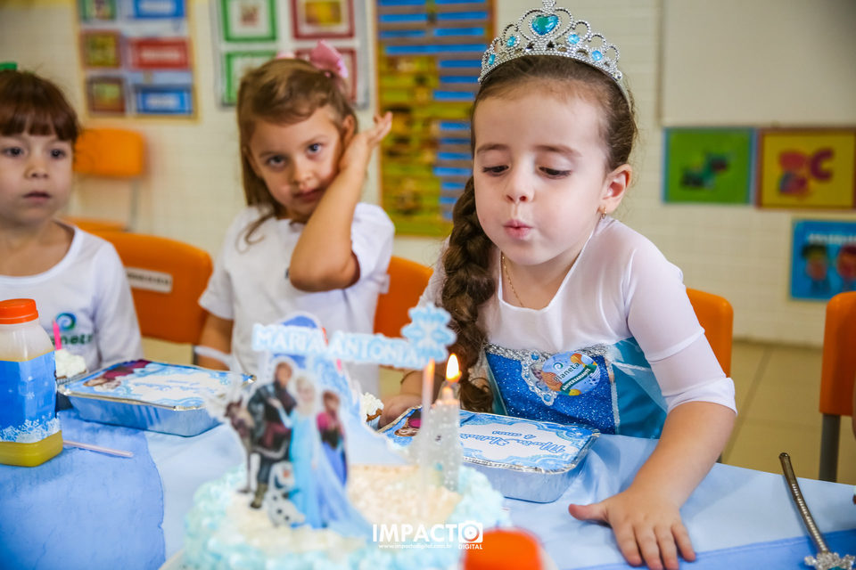 4 anos Maria Antônia - ESCOLA