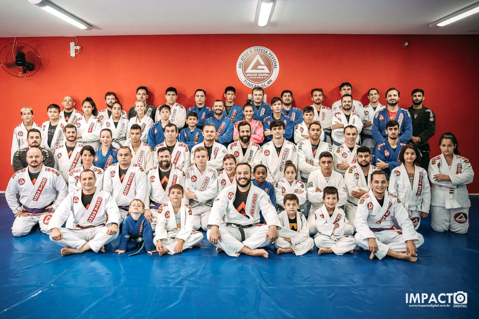 Jiu-Jitsu - Gracie Barra - Tijucas - SC - Troca de Faixas